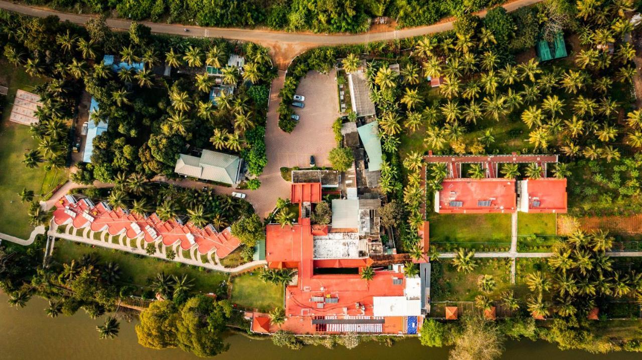 Great Trails Riverview Thanjavur By Grt Hotels Екстериор снимка