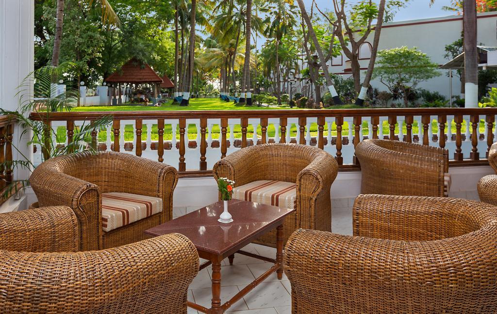 Great Trails Riverview Thanjavur By Grt Hotels Екстериор снимка