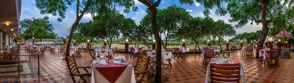 Great Trails Riverview Thanjavur By Grt Hotels Екстериор снимка